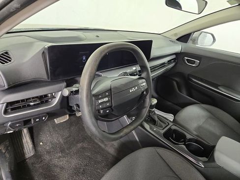 Certified 2025 Kia K4 LXS image 16