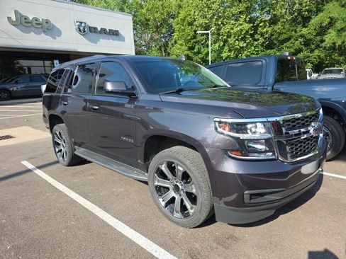 Used 2017 Chevrolet Tahoe LS w/ Enhanced Driver Alert Package AWD/4WD image 3