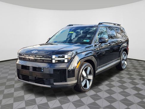 Used 2024 Hyundai Santa Fe Limited image 2