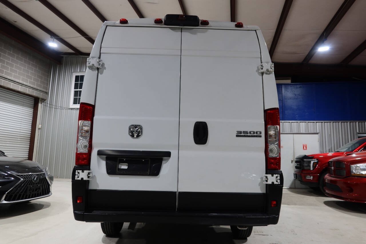 Used 2023 RAM ProMaster 3500 w/ Driver Convenience Group FWD image 4