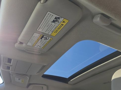 Used 2022 MAZDA CX-30 AWD 2.5 S w/ Preferred Package image 11