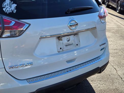 Used 2014 Nissan Rogue SV w/ SV Premium Package AWD/4WD image 14