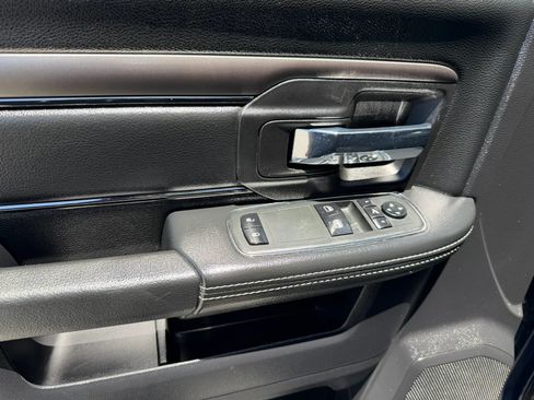 Used 2013 RAM 1500 R/T w/ Convenience Group RWD image 14