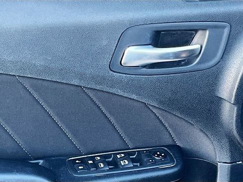 Used 2021 Dodge Charger R/T w/ Blacktop Package image 17