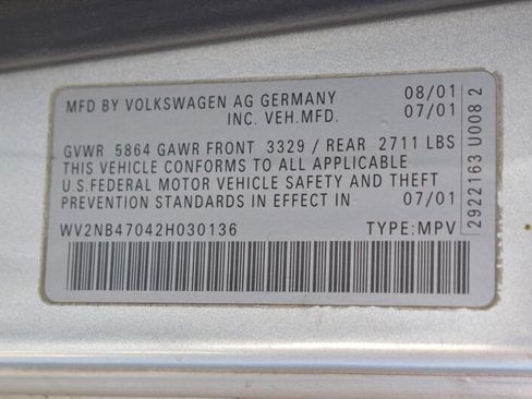 Used 2002 Volkswagen Eurovan MV FWD image 28