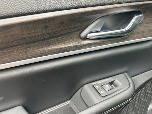 New 2026 Jeep Grand Cherokee Altitude AWD/4WD image 25