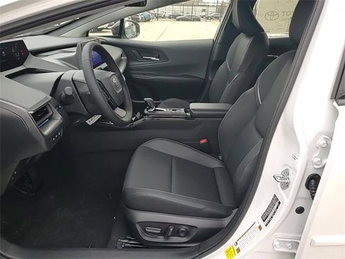 Used 2026 Toyota Prius XLE image 11