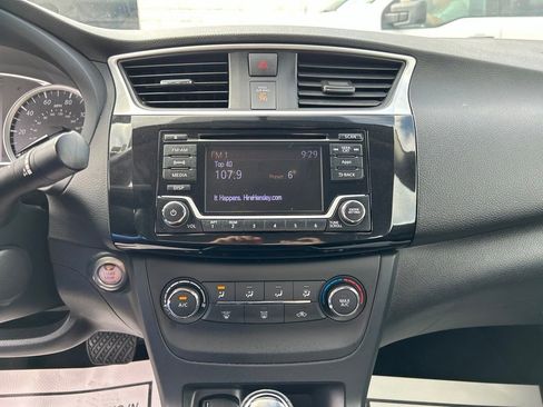Used 2016 Nissan Sentra SR FWD image 26
