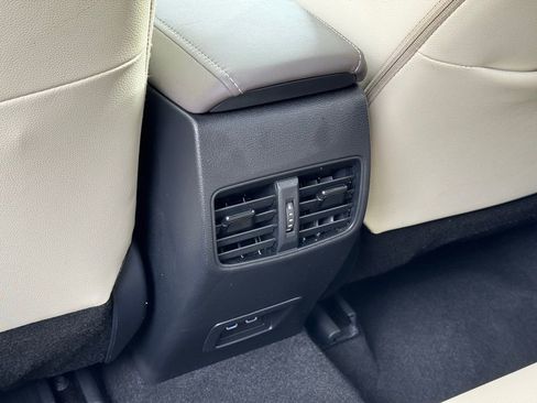 Certified 2024 Toyota Corolla Cross XLE image 14