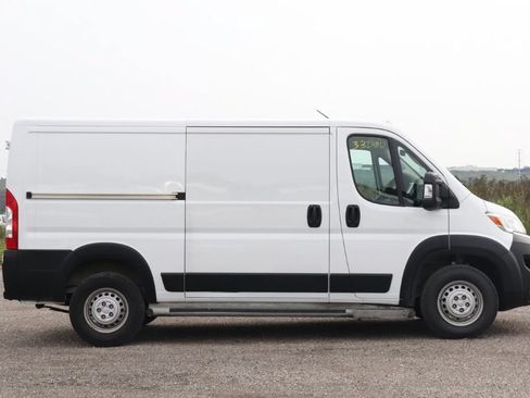 Used 2025 RAM ProMaster 2500 w/ U-Haul Equipment Group FWD image 10