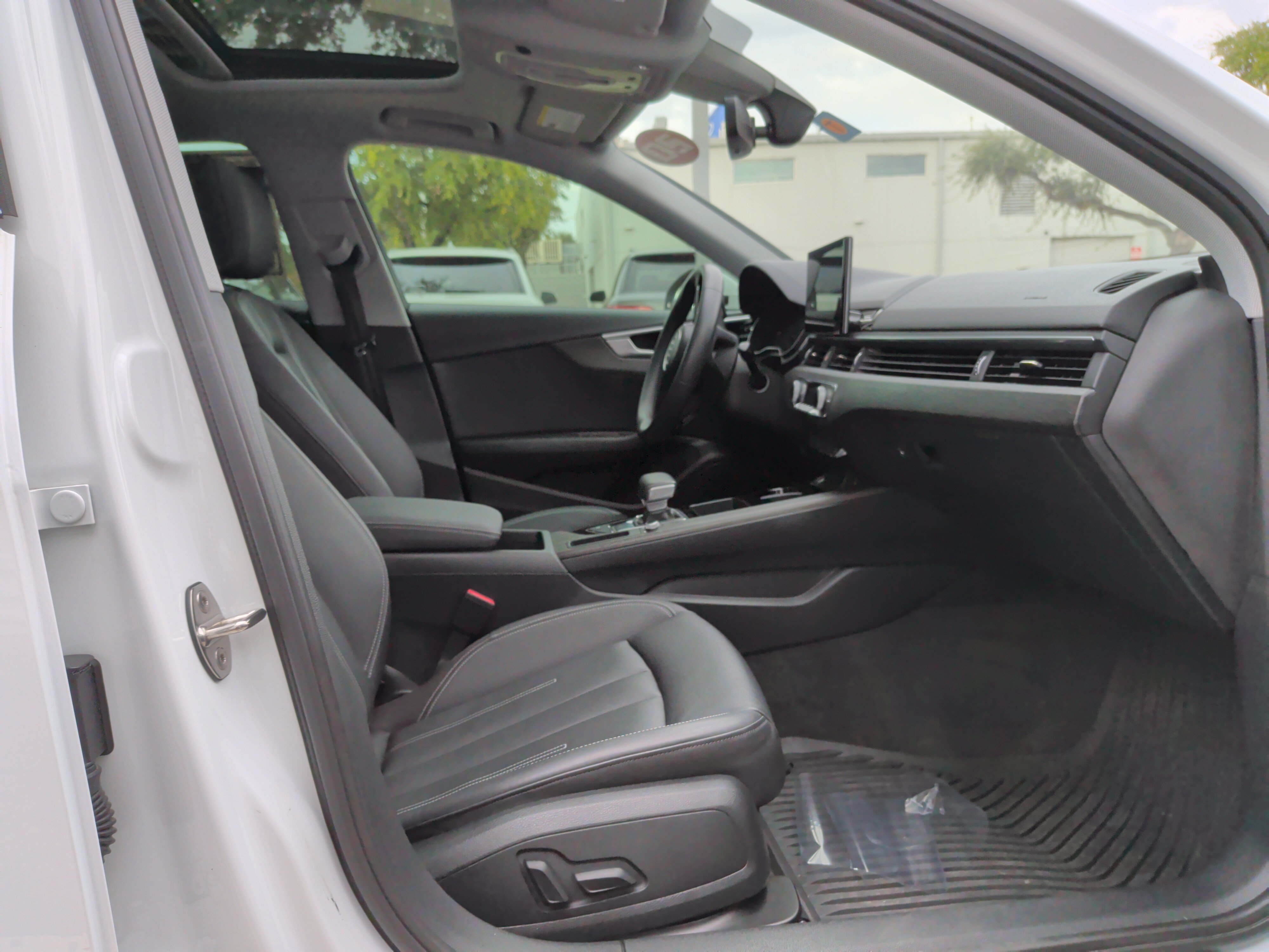 Used 2020 Audi A4 2.0T Premium w/ Convenience Package FWD image 33