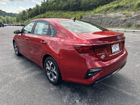 Used 2019 Kia Forte LXS FWD image 5