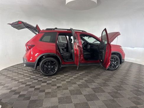 Certified 2024 Honda Passport Black Edition image 19