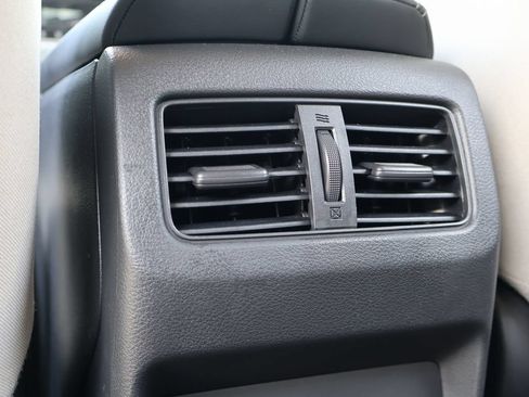 Used 2023 Nissan Rogue SV FWD image 47