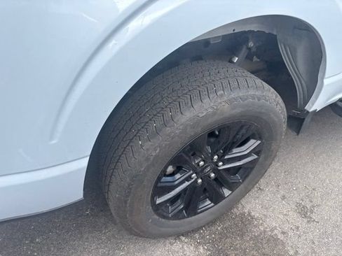 Used 2025 Ford F150 Lariat AWD/4WD image 18