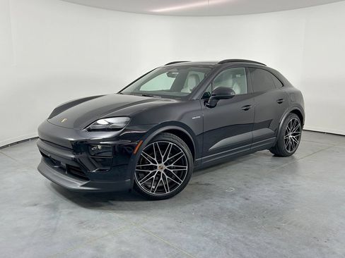 Used 2024 Porsche Macan 4 Electric AWD/4WD image 1