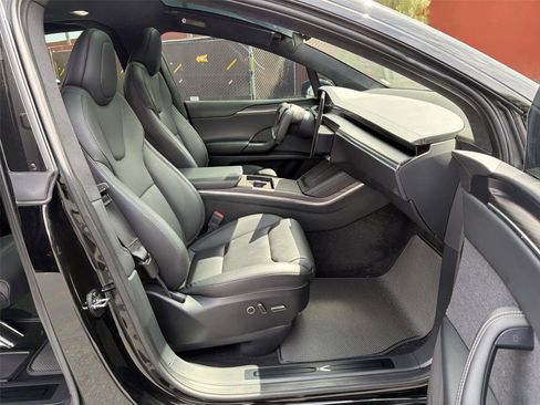 Used 2024 Tesla Model X AWD/4WD image 15