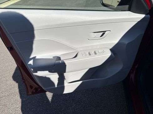 Certified 2026 Hyundai Kona SE FWD image 10