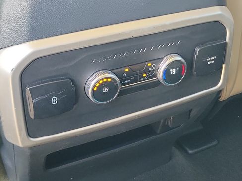 Used 2024 Ford Expedition Max XLT AWD/4WD image 16