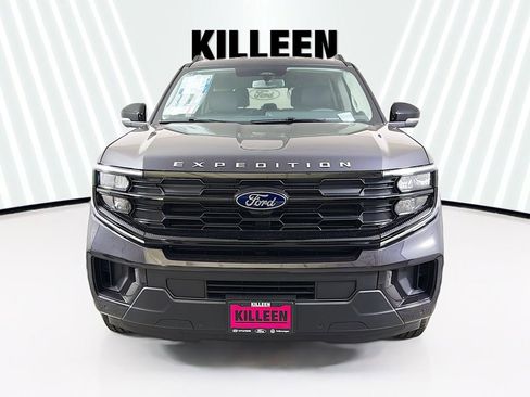 New 2026 Ford Expedition Active image 2