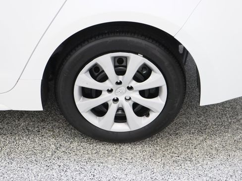 Certified 2025 Toyota Corolla LE w/ Convenience Package FWD image 10