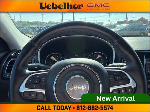 Used 2021 Jeep Compass Limited w/ Sun and Sound Group AWD/4WD image 26