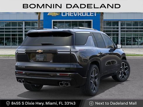 New 2026 Chevrolet Traverse High Country FWD image 5