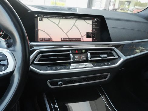 Used 2021 BMW X7 M50i w/ Dynamic Handling Package AWD/4WD image 22