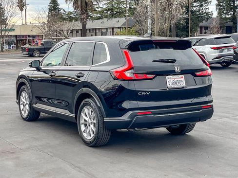 Used 2024 Honda CR-V EX image 2