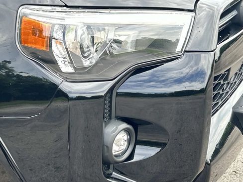 Used 2021 Toyota 4Runner SR5 Premium AWD/4WD image 10