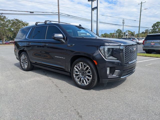 Used 2023 GMC Yukon Denali Ultimate AWD/4WD image 2