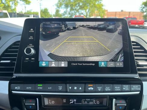 Used 2025 Honda Odyssey Touring image 26