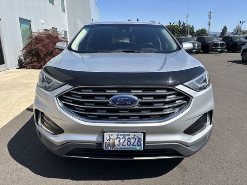 Used 2019 Ford Edge Titanium AWD/4WD image 5
