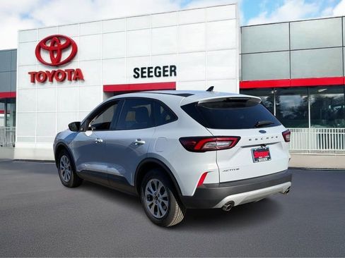 Used 2025 Ford Escape Active FWD image 7