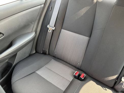 Used 2025 Nissan Sentra SV FWD image 36