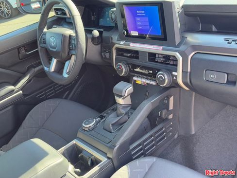 Certified 2026 Toyota Tacoma SR5 image 9