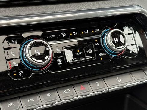 New 2026 GMC Sierra 1500 Denali AWD/4WD image 24