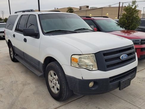 Used 2010 Ford Expedition EL XLT image 4