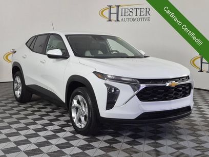 Used 2024 Chevrolet Trax LS w/ LS Convenience Package