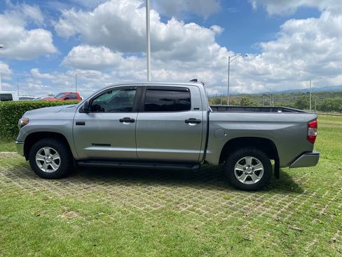 Used 2020 Toyota Tundra SR5 AWD/4WD image 4