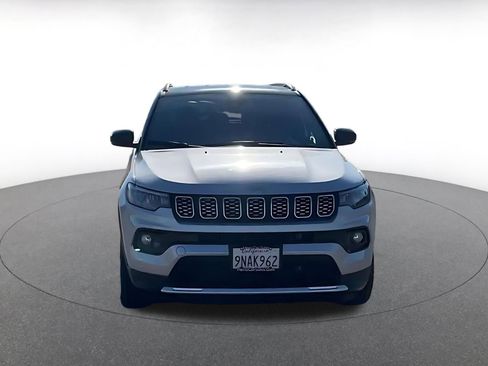 Used 2025 Jeep Compass Limited image 4