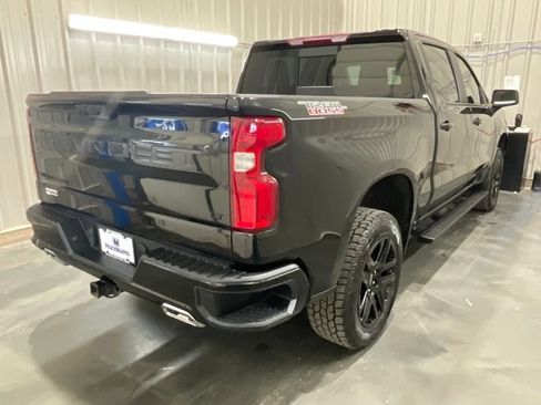 Used 2025 Chevrolet Silverado 1500 LT Trail Boss w/ Convenience Package II AWD/4WD image 25