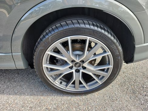 Certified 2025 Audi Q3 2.0T Premium Plus w/ Premium Plus Package image 35