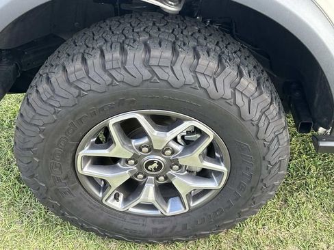 Used 2025 Ford Bronco Badlands AWD/4WD image 15