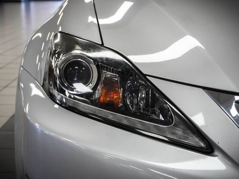 Used 2011 Lexus IS 250 w/ Premium Pkg Value Edition RWD image 28
