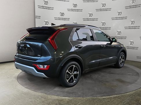 Used 2025 Kia Niro EX image 5