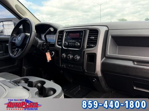 Used 2018 RAM 2500 Tradesman w/ Chrome Appearance Group AWD/4WD image 37