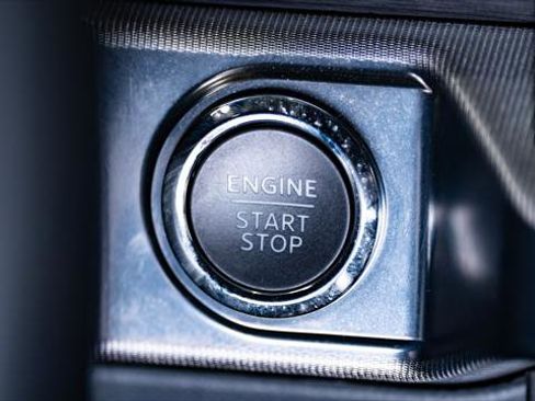 Used 2025 Ford F150 Lariat AWD/4WD image 36