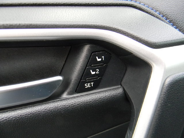 Certified 2023 Toyota RAV4 XSE AWD/4WD image 17