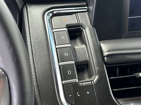 Used 2024 Chevrolet Tahoe LS RWD image 29